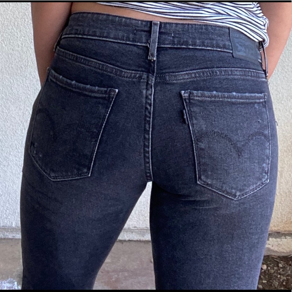 711 Levi’s Jeans